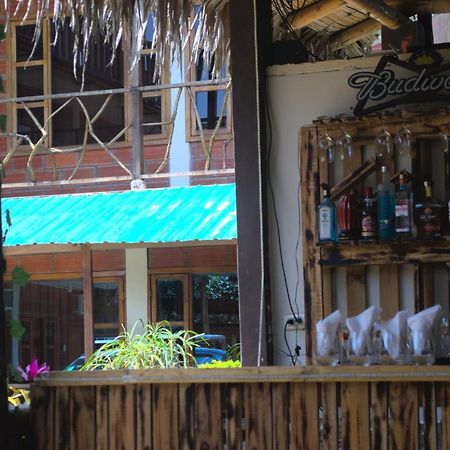 מונטניטה Hostal Tierra Y Mar מראה חיצוני תמונה