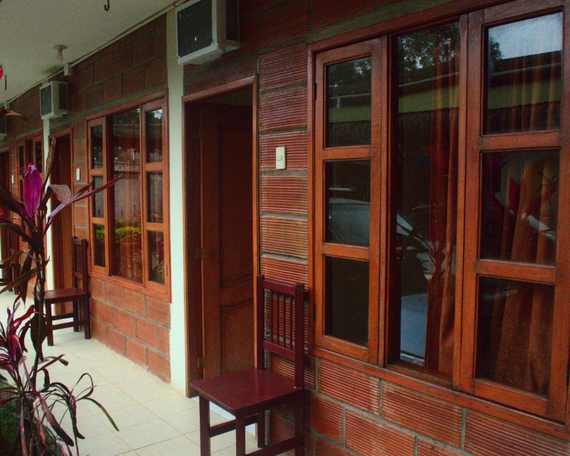 מונטניטה Hostal Tierra Y Mar מראה חיצוני תמונה