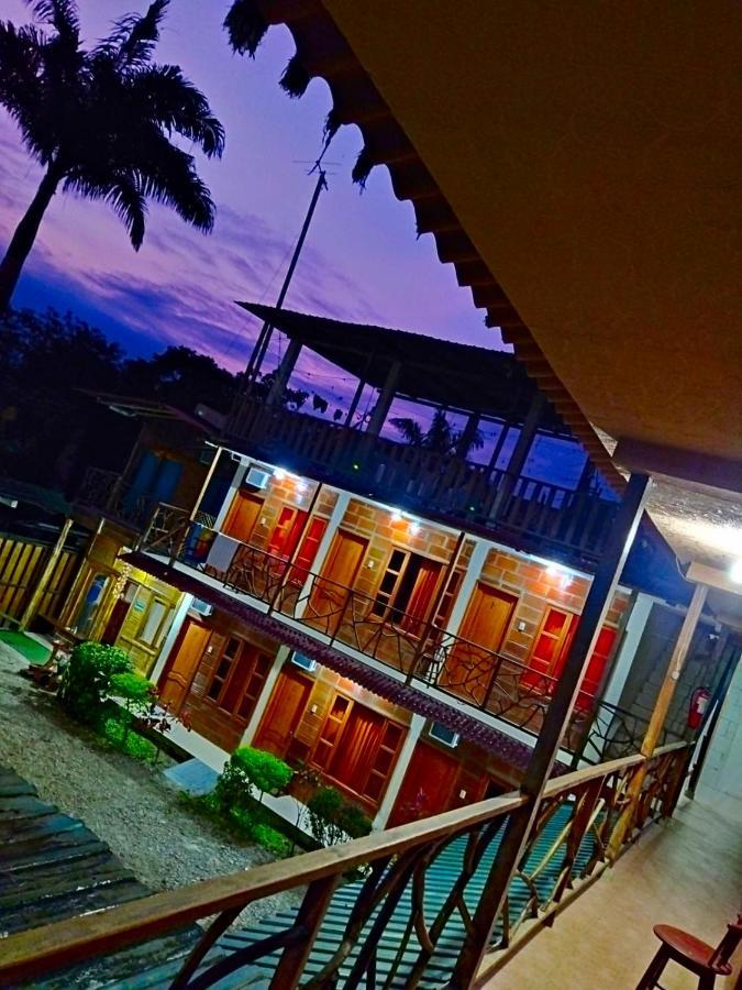 מונטניטה Hostal Tierra Y Mar מראה חיצוני תמונה